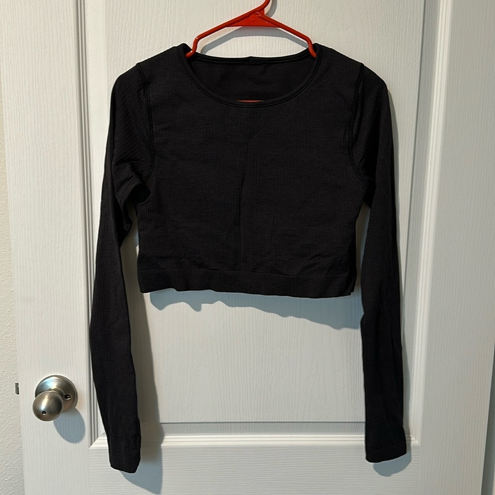 Lululemon Ebb to Street Long Sleeve Crop Top